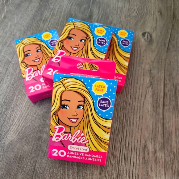 Barbie Latex Free Adhesive Bandages 4 Designs For All Ages Kids First Aid - Picture 1 of 3